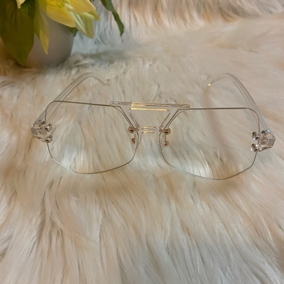 Clear Retro Style Frames NWOT - Picture 2 of 3
